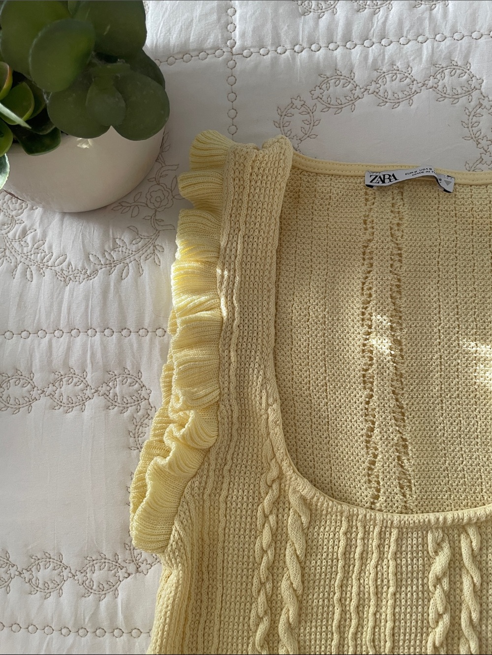 Zara Soft Yellow Ruffle Cable-Knit Tank - Picture 5 of 7